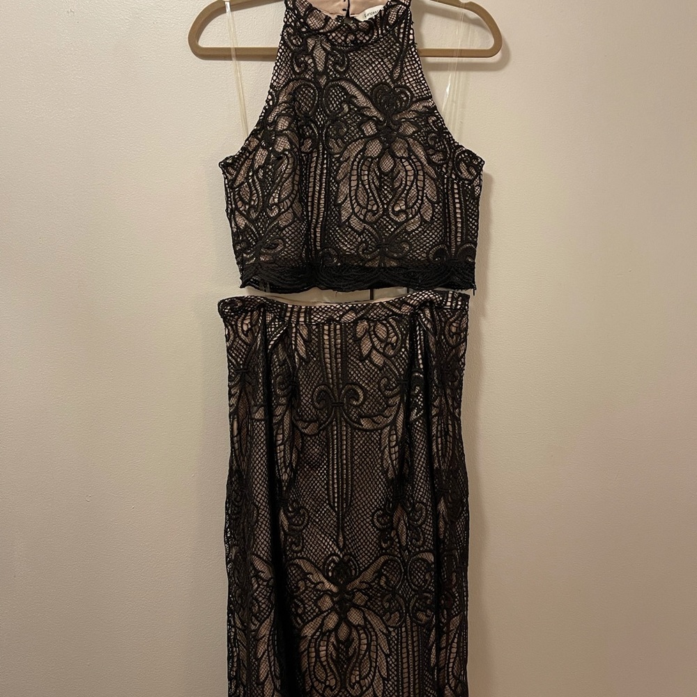 Francesca’s Lace Two-Piece Set